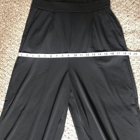 Black V-Neck Pocket Jumpsuit 🔥Summer Sale🔥 - Picture 5 of 10